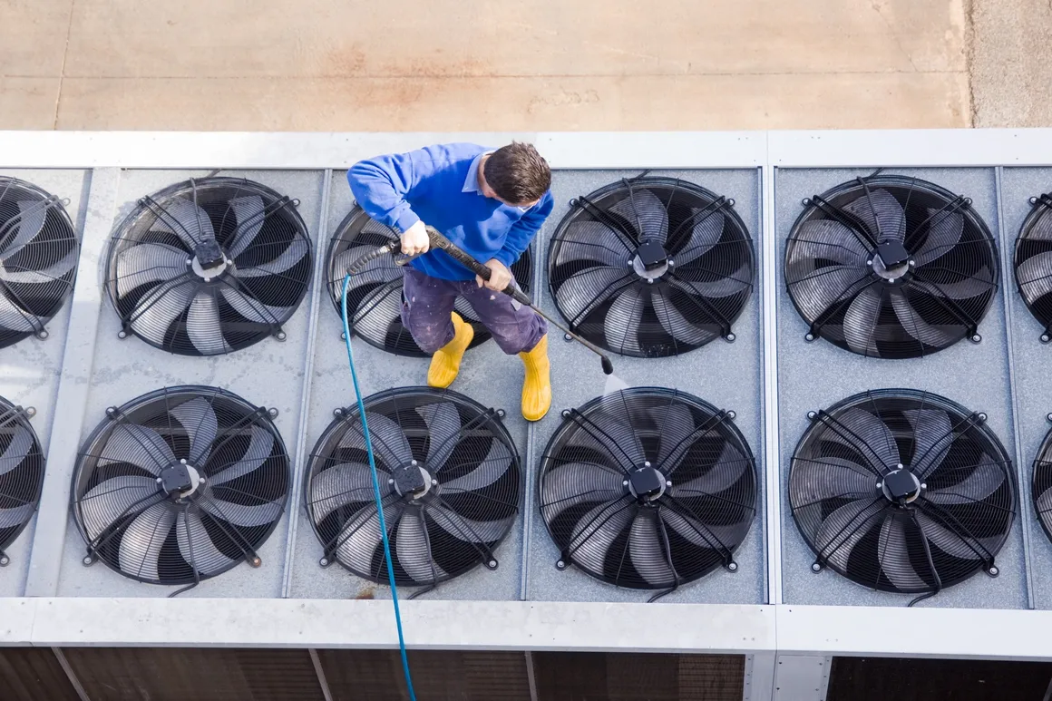 Exhaust fans cleaning service
