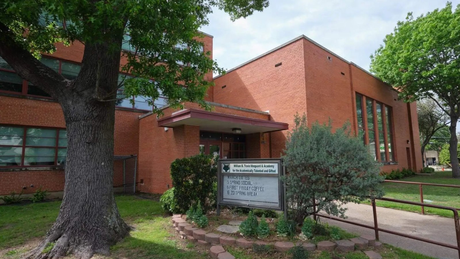 HVAC reliable service for schools in Dallas, TX